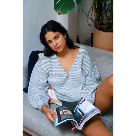 Urban Outfitters Lyra Pullover Cropped Sweater - Picture 3 of 11